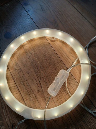 Circular ring light with - ring,